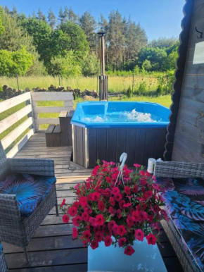 Szary Domek 2 jacuzzi sauna kominek klimatyzacja jezioro basen